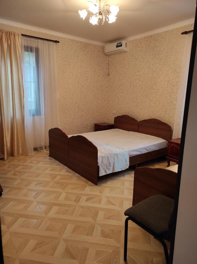 Гостевой Дом Лума Hotel Soechoemi Buitenkant foto
